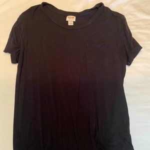 Black Mossimo T-shirt with front pocket